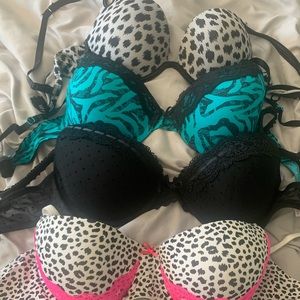 4 bras size 36C